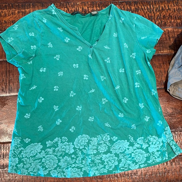 Eddie Bauer Tee - Picture 1 of 1